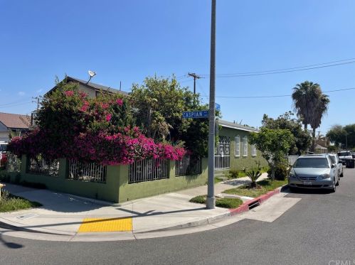 1471 34th St, Long Beach, CA 90810-2310