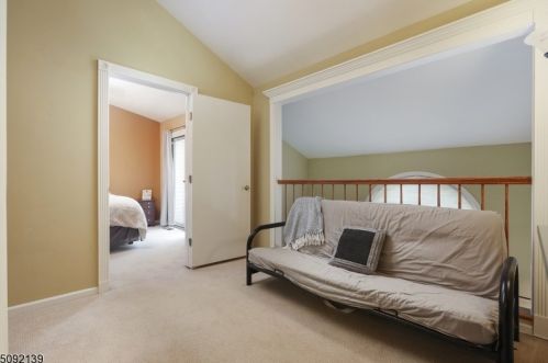 56 Academy Ct, Bedminster NJ  07921-1805 exterior