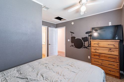 5752 Monte Cristo Ave, Glendale AZ 85306-2230 exterior