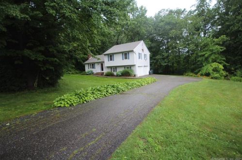 30 Hickory St, Terryville, CT 06786-6012