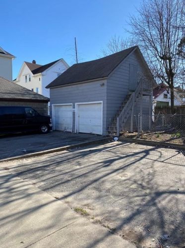 119 Whitehall St, Providence, RI 02909-3035