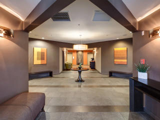 2922 Western Ave, Seattle WA  98121-1090 exterior