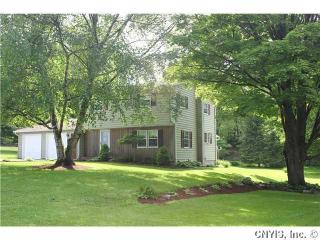 8180 Salt Springs Rd, Manlius, NY 13104-9752