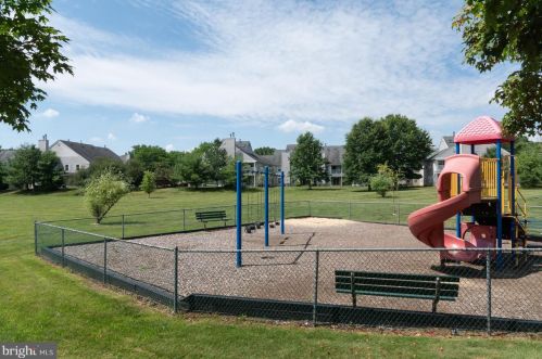 817 Roundtree Pl, Lawrence Township NJ  08648-2538 exterior