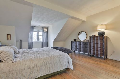 33 Hawthorne Vlg Rd, Nashua NH 03062-2274 exterior