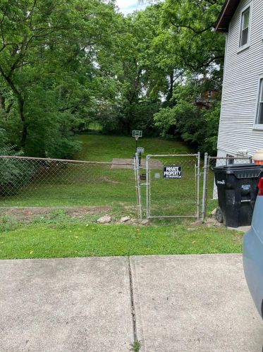 1547 Ambrose Ave, Cincinnati, OH 45224-2508