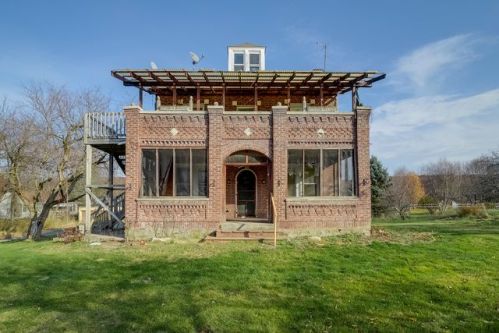 224 Tuckers Corners Rd, Highland, NY 12528-2260