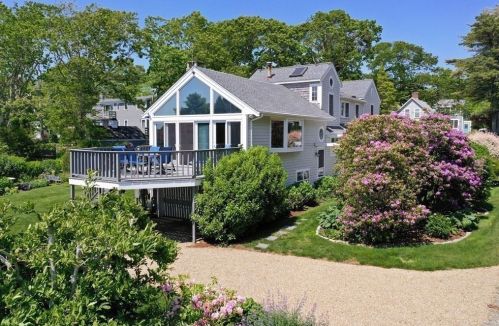 13 Nokomis Rd, Marion, MA 02738-1851