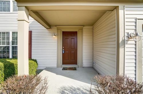 7414 Bunker Ridge Ct, Blacklick OH  43004-8420 exterior