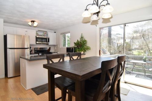 160 Howard Ave, Coventry RI  02816-7742 exterior