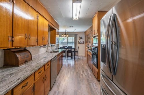 906 Lakewood St, Greenville TX  75401-2144 exterior