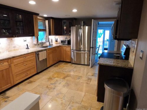 14 Montfort Woods Rd, New Hamburg NY  12590-3510 exterior