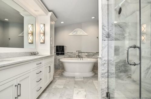 323 Smith Ridge Rd, New Canaan CT  06840-3625 exterior