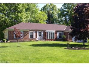 464 Arbor Cir, Youngstown, OH 44505-1916