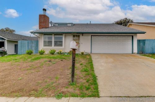 6076 Fennell Ave, San Diego, CA 92114-4112