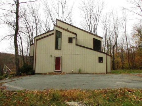 42 Winterthur Rd, Woodridge, NY 12789-5947