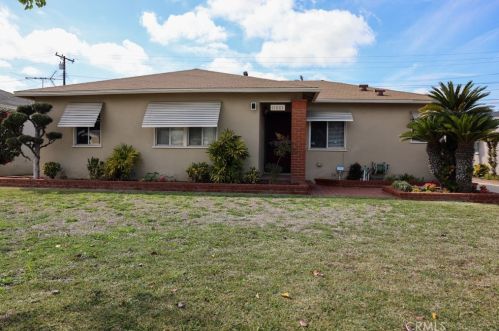 11001 Benfield Ave, Downey, CA 90241-3110