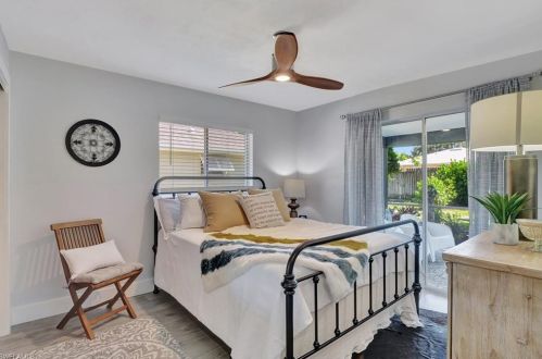 624 104th Ave, Naples FL  34108-3227 exterior
