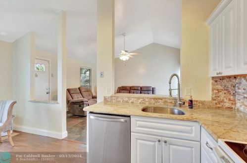 10579 Bobbie Ln, West Palm Beach FL  33411-3042 exterior