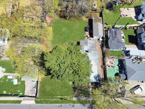 10 Union St, Roosevelt, NY 11575-2134
