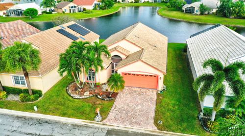 7751 Great Glen Cir, Delray Beach, FL 33446-3604