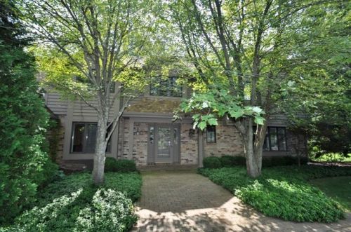 337 Trillium Rd, Thiensville, WI 53092-6166