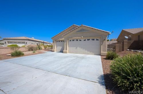 1068 Desert Nights Ln, Bullhead City, AZ 86429-5974