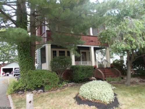 417 Maple Ave, Rahway, NJ 07065-3111
