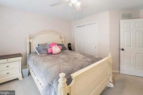 138 Gentry Dr, Swedesboro NJ  08085-3072 exterior