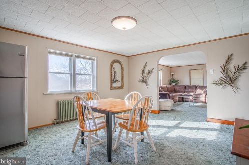 385 Zynn Rd, Downingtown PA  19335-1146 exterior