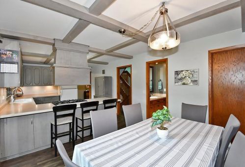 421 10th Ave, Faribault MN  55021-6433 exterior