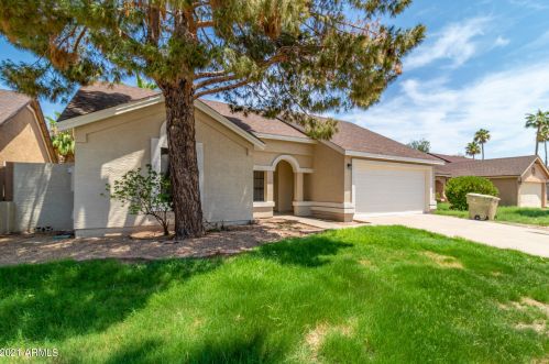 6871 78th Ave, Glendale AZ  85303-2901 exterior