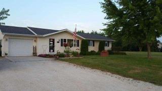 310 Sunset Vw, Manitowoc, WI 54220-8996