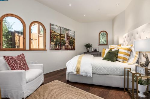 5 Owl Hill Ct, Orinda CA  94563-3441 exterior