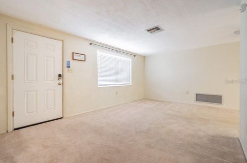 3249 Holiday Lake Dr, Tarpon Springs FL  34691-5013 exterior