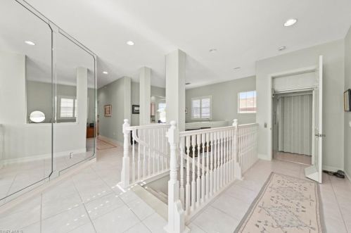 6049 Ashford Ln, Naples, FL 34110-2397