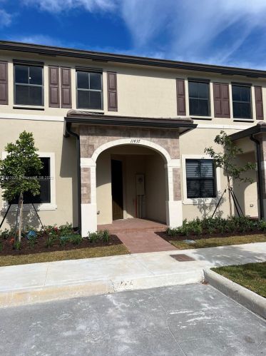 11437 34th Ct, Hialeah FL  33018-1879 exterior