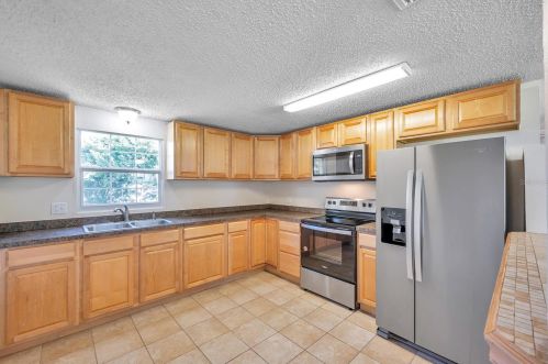 6975 84th Ave, Pinellas Park, FL 33781-1138