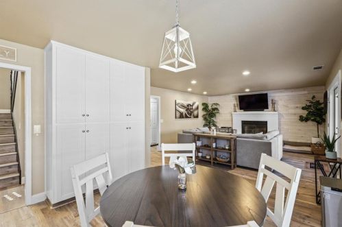 1900 Foxtail Ct, Turlock CA  95382-2890 exterior