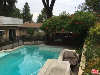 17154 Clemons Dr, Van Nuys, CA 91436-4026
