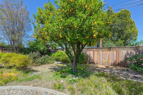 2621 Gilbert Way, Rancho Cordova CA  95670-3513 exterior