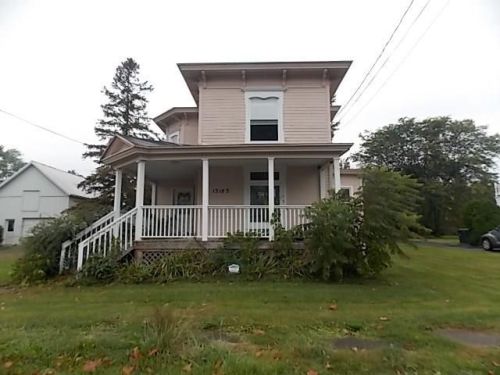 13195 Maple St, Savannah, NY 13146-9535