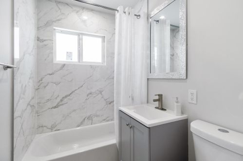 726 56th St, West Palm Beach FL  33407-2508 exterior