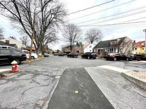 23 Kenyon Pl, Mount Vernon NY  10552-3018 exterior