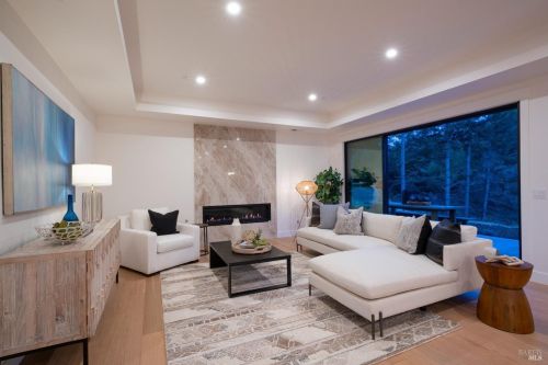 2008 Bracken Ct, Santa Rosa, CA 95403-1784
