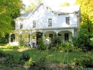 474 Saugerties Rd, West Saugerties, NY 12477-3638