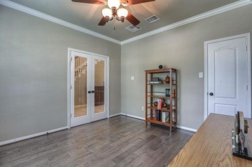 8106 Little Scarlet St, Conroe TX  77385-1117 exterior