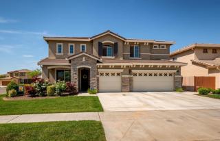 3295 Redda Rd, Fresno, CA 93737-9229