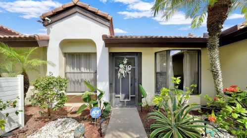 8249 Waterline Dr, Boynton Beach, FL 33472-2319