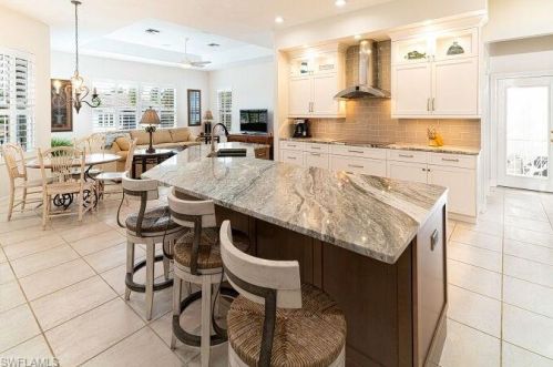 446 Bayside Ave, Naples FL 34108-2314 exterior